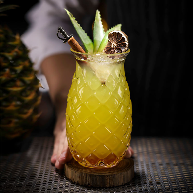 Creative Pineapple Cocktail Glasses Vintage Glassware,Unique Whiskey Glasses for Milk,Juice,Coffee