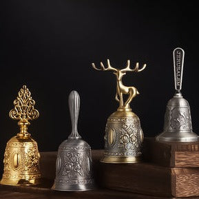 The Stainless Steel Bar Produces Cocktails, The Atmosphere Of Drinking, The Kitchen Bell, And The Bell