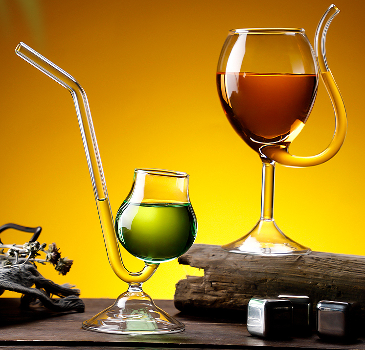 Creative Vampire Cocktail Wine Glasses,Goblet Martini Clear Glass with Built-in Straw for Cocktails Champagne Juice Whiskey