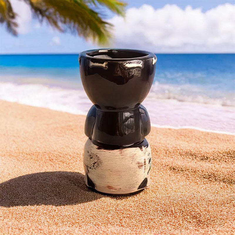 Tiki black beach