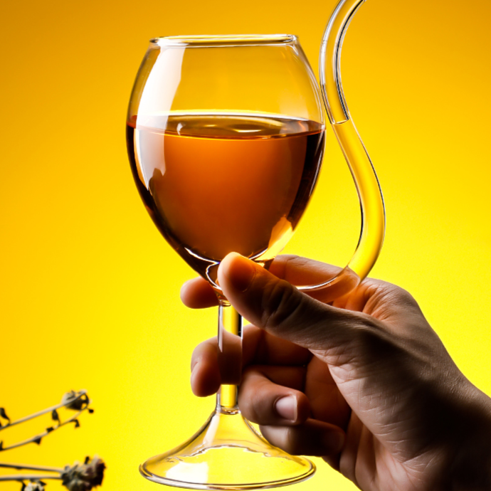 Creative Vampire Cocktail Wine Glasses,Goblet Martini Clear Glass with Built-in Straw for Cocktails Champagne Juice Whiskey